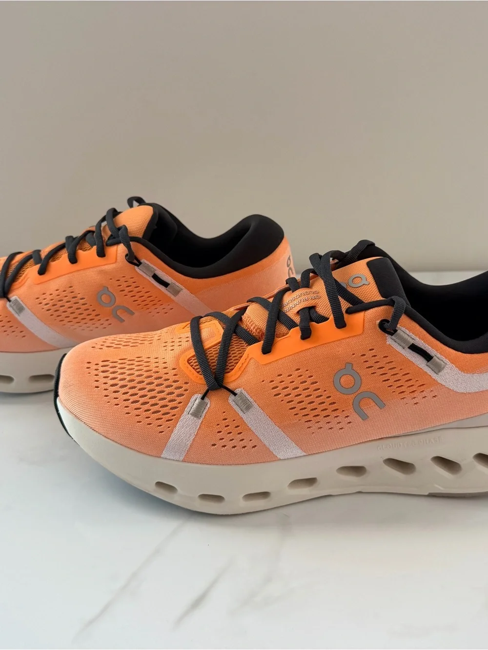 On Cloudsurfer 2 Mens Low Top Lace Up Mesh Sneakers Tangerine/Ivory